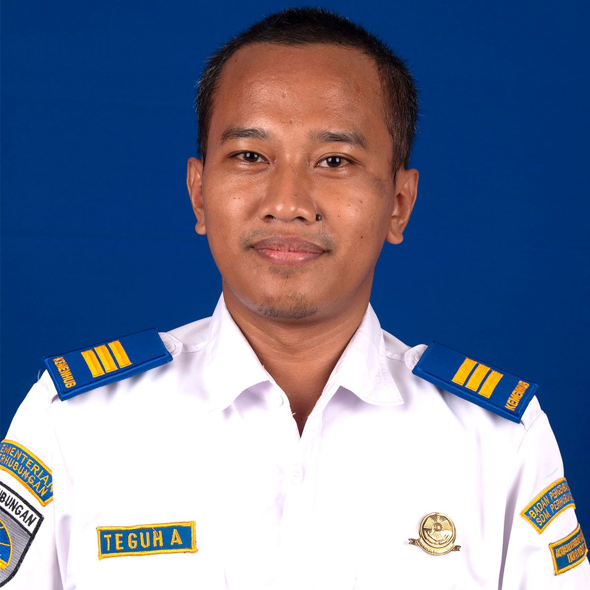 img-user